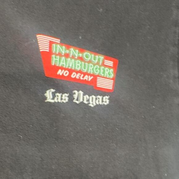 In-N-Out Las Vegas Black Classic Car Graphic T-shirts Size Medium Made in USA - Picture 3 of 7